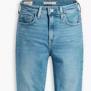 Vintage 721 Levi's High Rise Skinny Blue Wave - Light Wash Jeans. Size 31